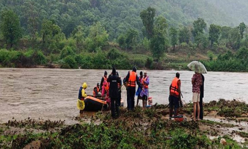 बालाघाट में बाढ़ में फंसे ग्रामीणों के लिए मध्यप्रदेश पुलिस बनी जीवनरक्षक
