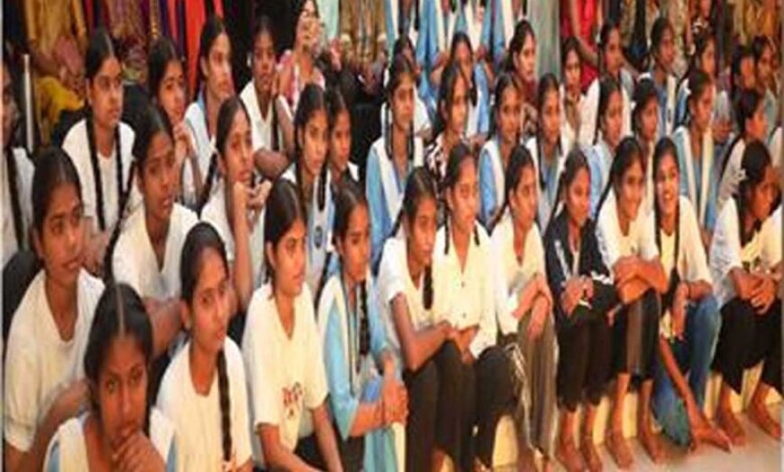 बच्चों के सर्वांगीण विकास के लिए सरकार प्रतिबद्ध : मंत्री भूरिया