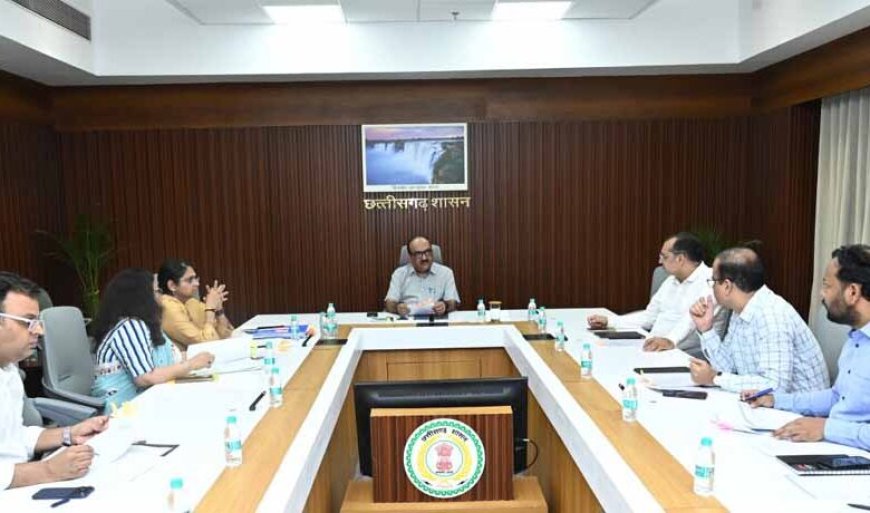 CG के मुख्य सचिव ने PM आवास 2.0 टास्क फोर्स की बैठक ली, पात्र आवासहीनों को जल्द पक्का घर देने के निर्देश