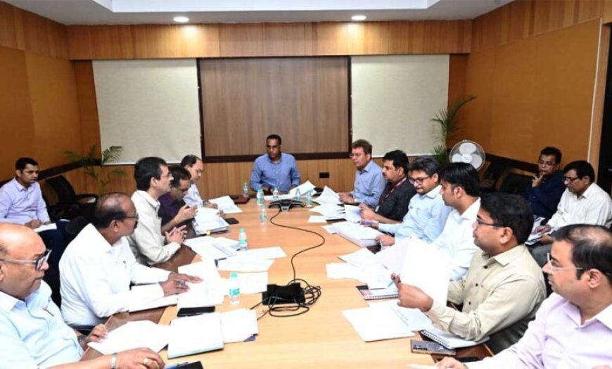 लोक निर्माण विभाग के सचिव ने रेलवे ओवर-ब्रिज एवं रेलवे अंडर-ब्रिज कार्यों की समीक्षा की
