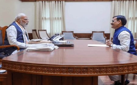 दतिया उपचुनाव में हार के बाद बढ़ी हलचल, PM मोदी से मिले वीडी शर्मा